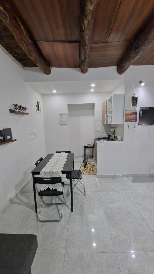 Appartamento Vincent'S House Napoli Esterno foto