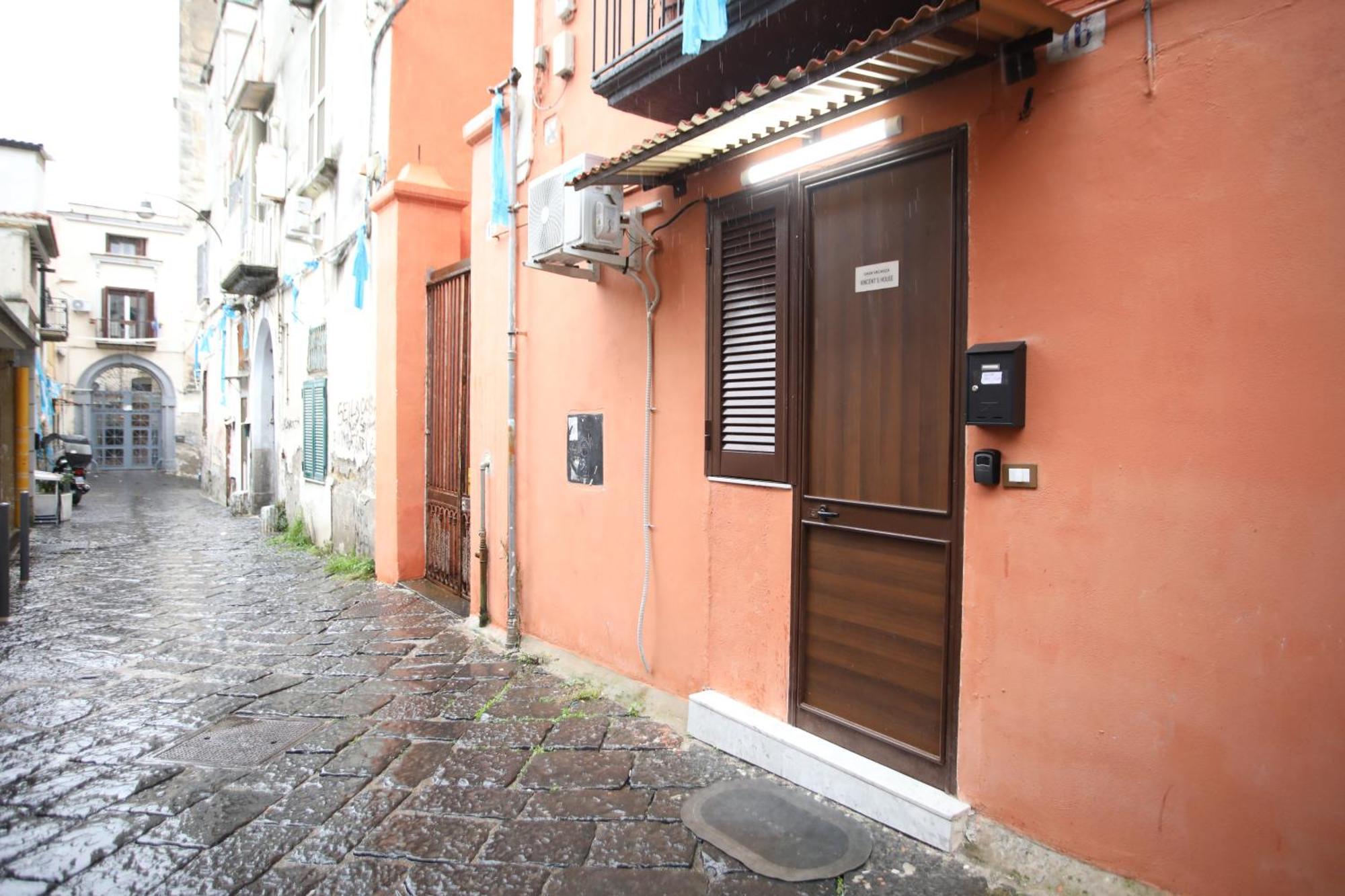 Appartamento Vincent'S House Napoli Esterno foto